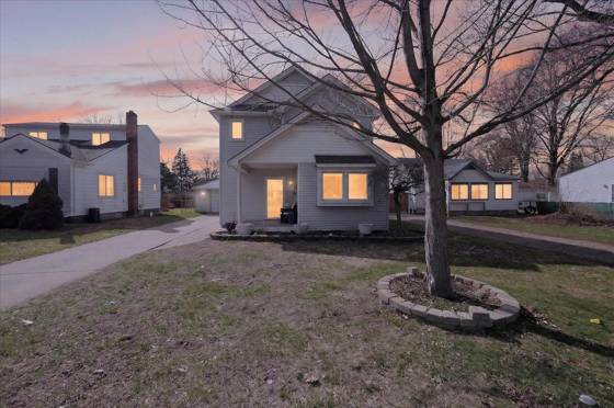 8915 Deering Street, Livonia, MI 48150 photo 2