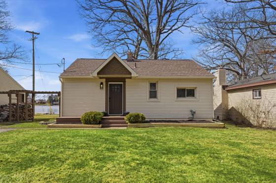 1700 S Hughes Road, Brighton, MI 48114 photo 2