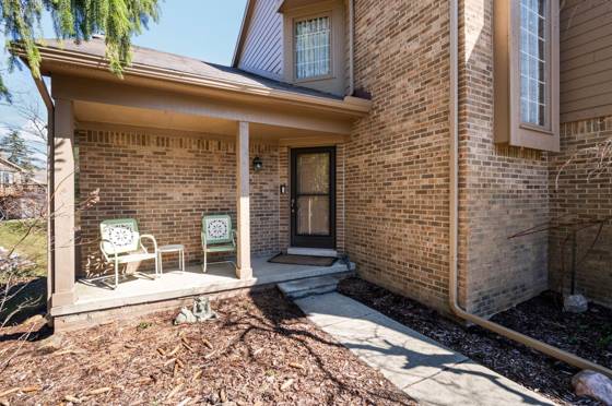 1261 Laurel View Drive, Ann Arbor, MI 48105 photo 3