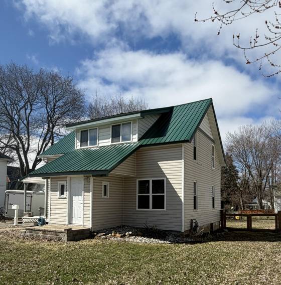 301 N Kennefic Street, Yale, MI 48097 photo 3