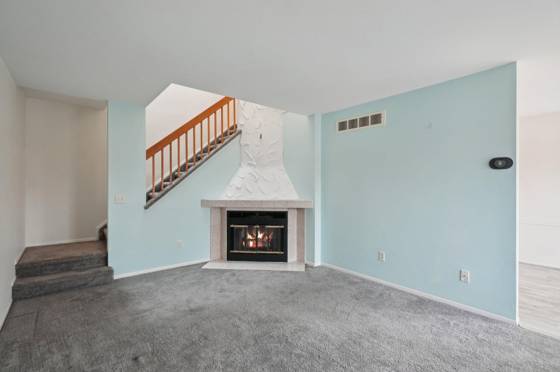 22173 Pondview, Novi, MI 48375 photo 5