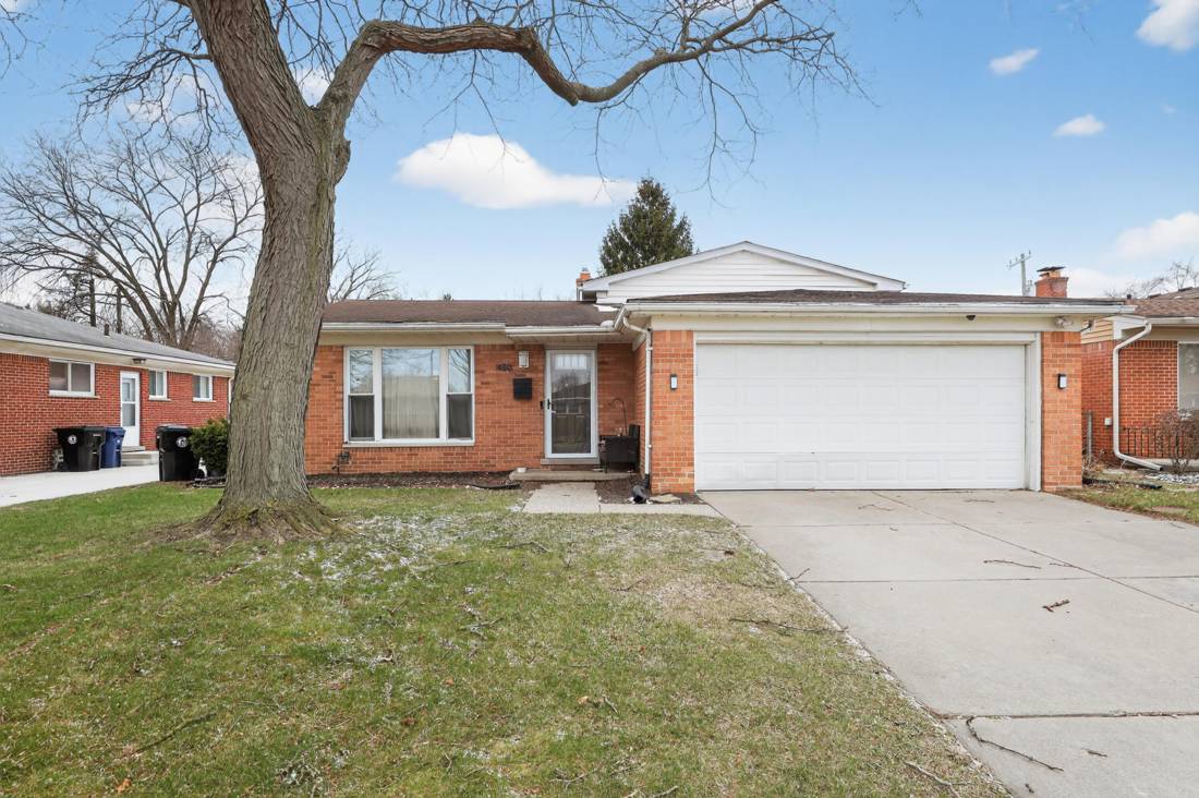 13511 Dixie, Redford, MI 48239