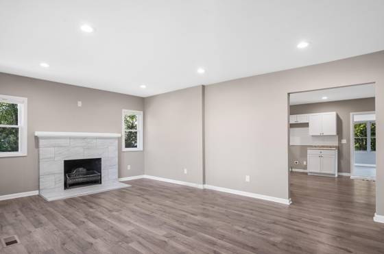 6044 Davison Road, Burton, MI 48509 photo 5
