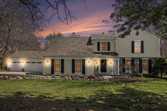 5589 Tanglewood Drive, Ann Arbor, MI 48105 photo 3