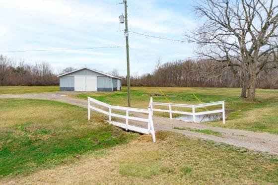 12215 Crossman Road, Carleton, MI 48117 photo 3