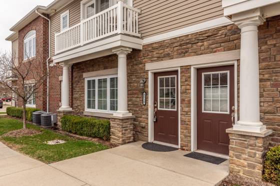 5518 Arbor Chase Drive, Ann Arbor, MI 48103 photo 2