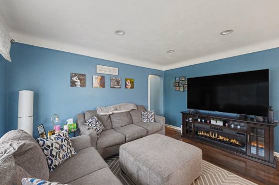10061 Seltzer Street, Livonia, MI 48150 photo 5