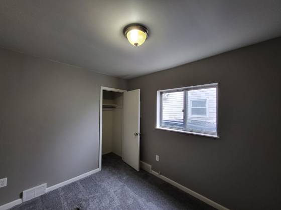 20304 E Eight Mile Road, Harper Woods, MI 48225 photo 5