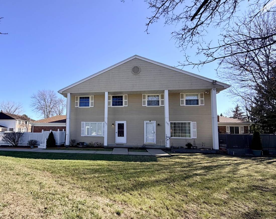 27153 Winchester Street, Brownstown, MI 48183
