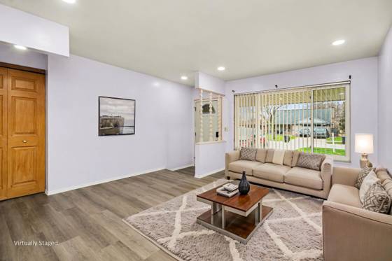 33057 Sherwood Forest Drive, Sterling Heights, MI 48310 photo 3