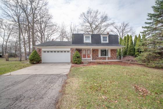 9137 Rucker Road, Grosse Ile, MI 48138 photo 2