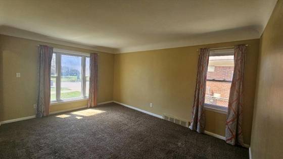 21345 Newcastle Road, Harper Woods, MI 48225 photo 3