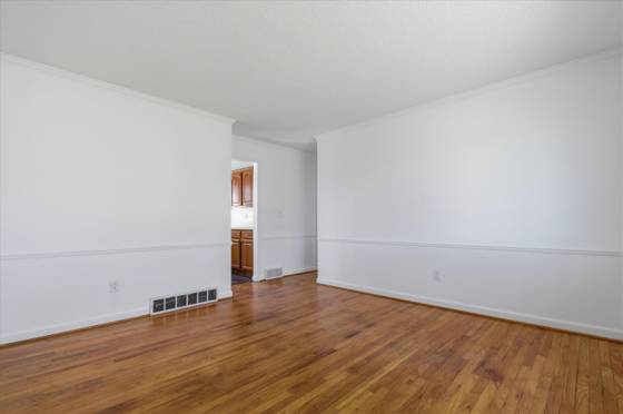 29725 Brown Court, Garden City, MI 48135 photo 5
