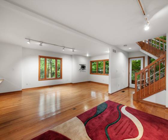 651 N 5th Avenue, Ann Arbor, MI 48104 photo 4