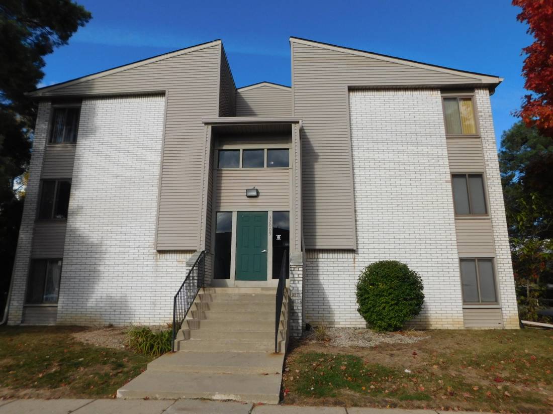 32005 W 12 Mile Road #206, Farmington Hills, MI 48334