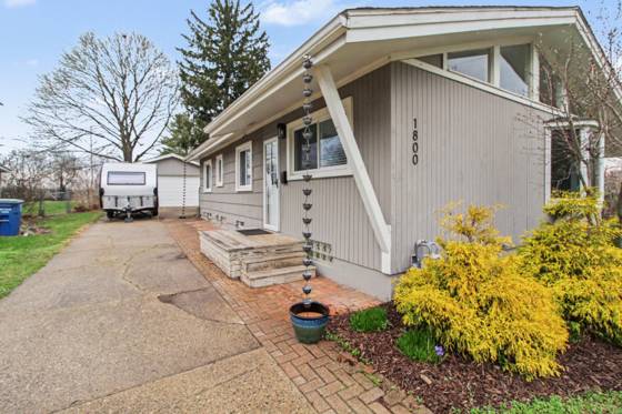 1800 Cooley Avenue, Ann Arbor, MI 48103 photo 4