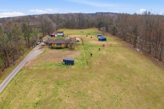 58765 Travis Road, New Hudson, MI