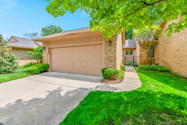 21910 River Ridge Trail, Farmington, MI