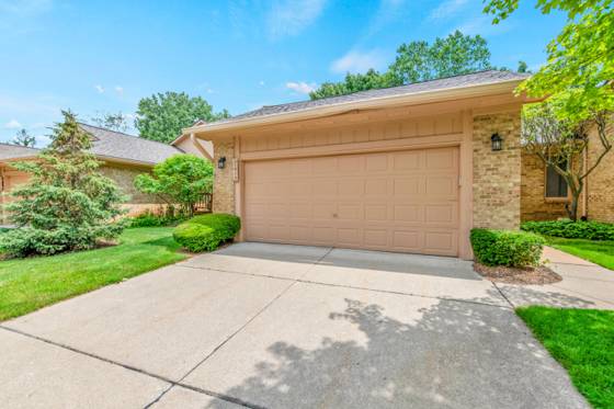21910 River Ridge Trail, Farmington, MI 48335 photo 3