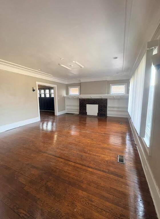 2245 Glynn Court, Detroit, MI 48206 photo 2