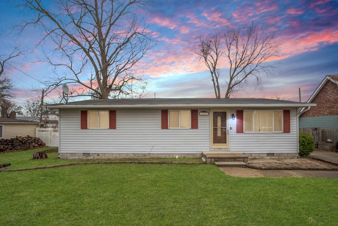 1720 Michigan Street, Algonac, MI 48001