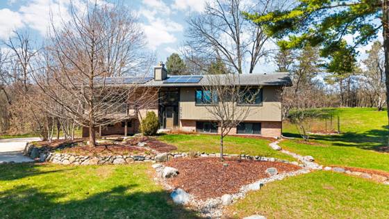 2776 Daleview Drive, Ann Arbor, MI 48105 photo 3