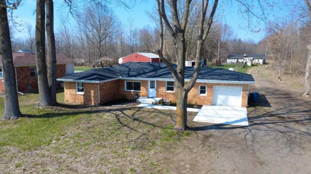 5424 Oakville Waltz Road, New Boston, MI