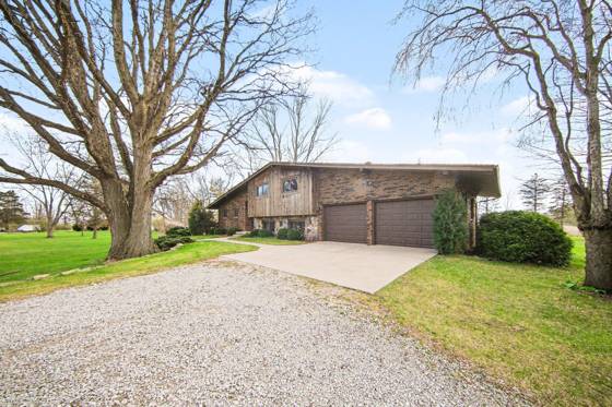 9011 Hiser Road, Milan, MI 48160 photo 2