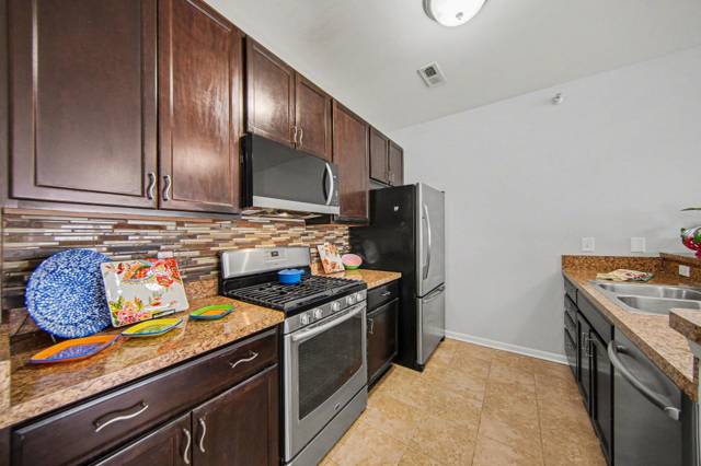 1016 W Summerfield Glen Circle #87, Ann Arbor, MI