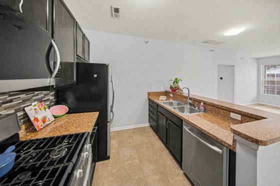 1016 W Summerfield Glen Circle #87, Ann Arbor, MI 48103 photo 3