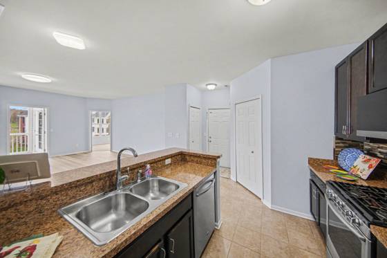 1016 W Summerfield Glen Circle #87, Ann Arbor, MI 48103 photo 4