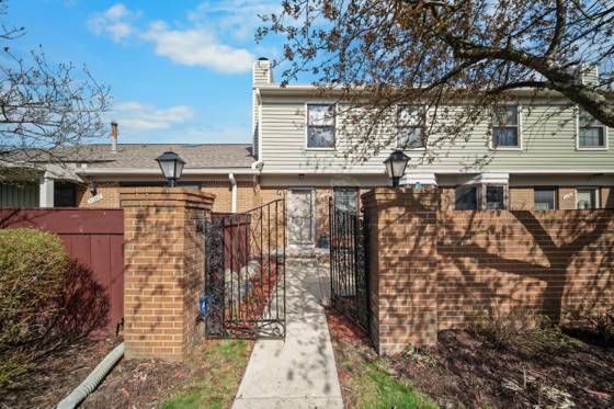 31260 Country Way, Farmington Hills, MI 48331 photo 2