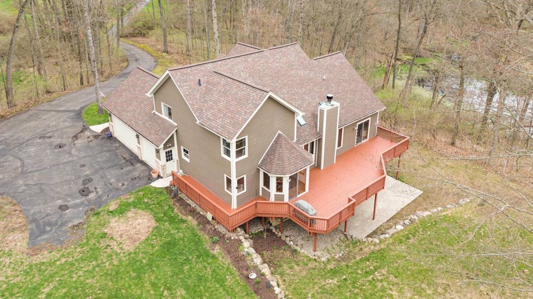 11460 Hearthside Drive, Pinckney, MI 48169