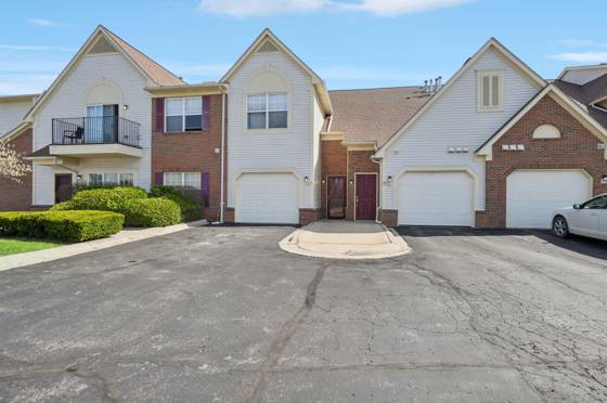 9631 Lakeside Drive #68, Ypsilanti, MI 48197 photo 2