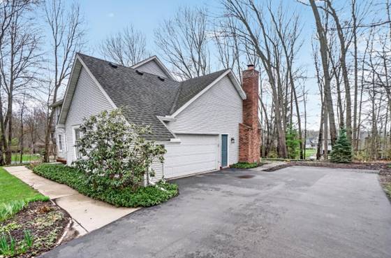 10434 Sourwood Court, Brighton, MI 48114 photo 3