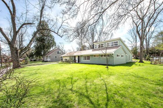 1307 Beechwood Drive, Ann Arbor, MI 48103 photo 3