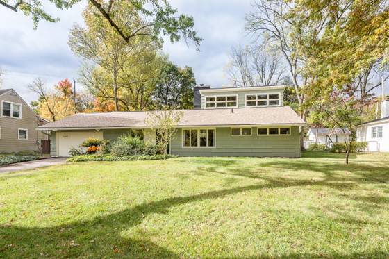 1307 Beechwood Drive, Ann Arbor, MI 48103 photo 4