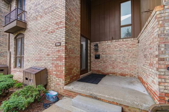 756 Greenhills Drive, Ann Arbor, MI 48105 photo 3