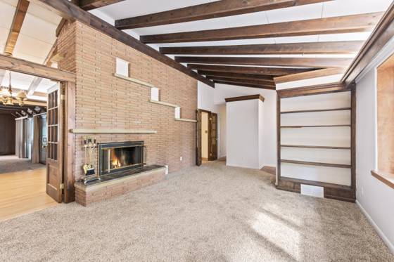 219 Ottawa Drive, Troy, MI 48085 photo 2