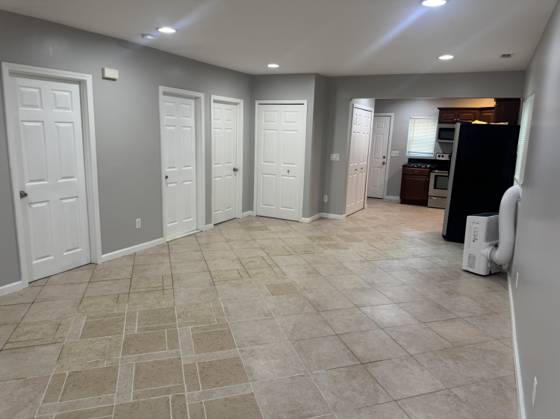 28581 Brentwood Street, Southfield, MI 48076 photo 2