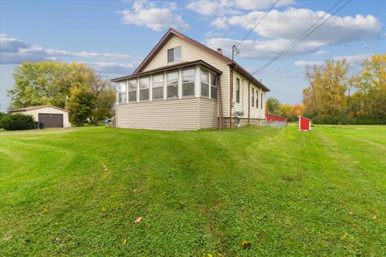 4154 W Carpenter Road, Flint, MI 48504 photo 3