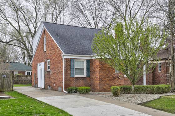 20916 Vernier Road, Harper Woods, MI 48225 photo 3