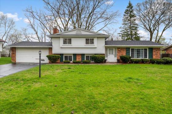 6709 Wild Ridge Lane, West Bloomfield, MI 48322 photo 2