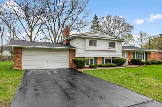 6709 Wild Ridge Lane, West Bloomfield, MI 48322 photo 3