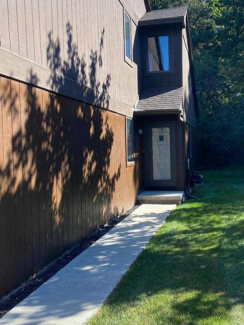 623 Echo Court, Saline, MI 48176