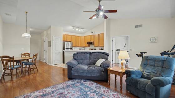 1492 Fox Pointe Circle, Ann Arbor, MI 48108 photo 4