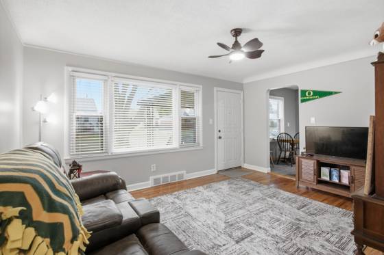7324 Mckinley, Center Line, MI 48015 photo 3