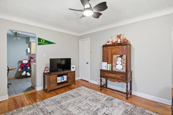 7324 Mckinley, Center Line, MI 48015 photo 4