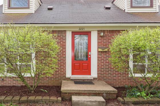 2221 Walter Drive, Ann Arbor, MI 48103 photo 2