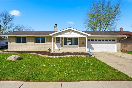 34573 Chope Place, Clinton Twp, MI 48035 photo 2